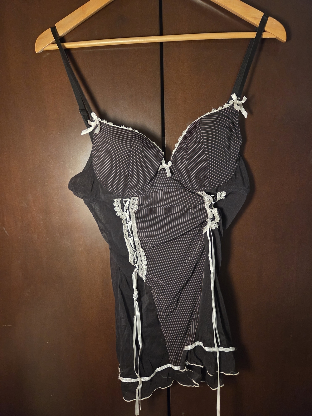 Black & White Lace Trim Chemise Size 36B